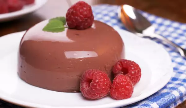 Chocolate Cream with Raspberries