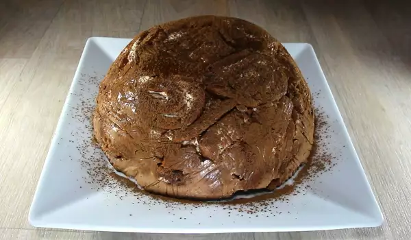 Chocolate Cake with Rolls