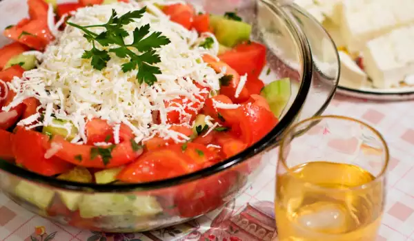 Shopi Salad with Rakia