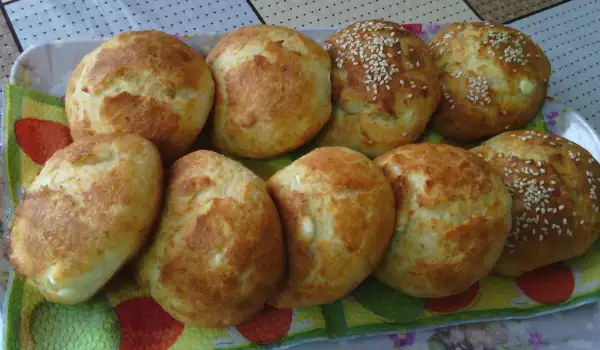 Fluffy Feta Cheese Buns with Butter