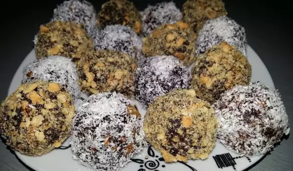 Sweet Balls with Cocoa