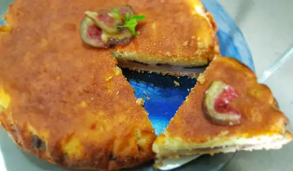 Cake with Figs and Cottage Cheese