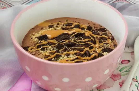 Chocolate Smoothie Bowl