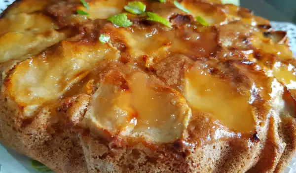 Juicy Apple Pie Cake with Lime (Lactose-Free)