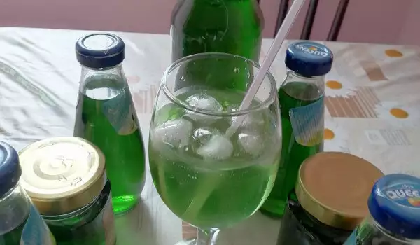 Mint Simple Syrup (Without Sterilization)