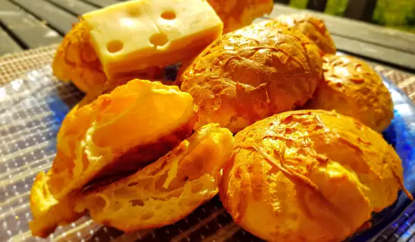 Savory Eclairs with Emmental Cheese