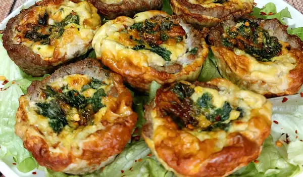 Savory Muffins with Minced Meat, Spinach and Eggs