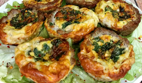 Savory Muffins with Minced Meat, Spinach and Eggs