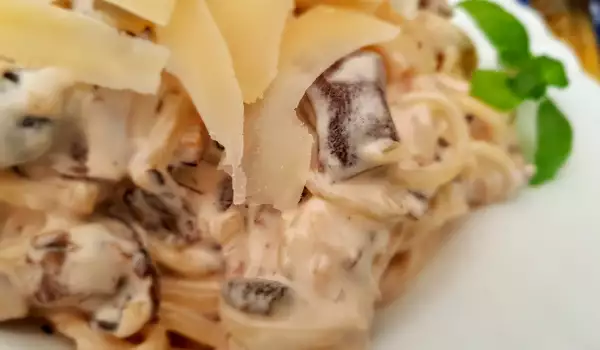 Milkcap Mushroom Pasta Sauce