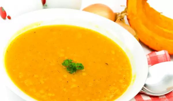 Soup with Pumpkin and Cinnamon