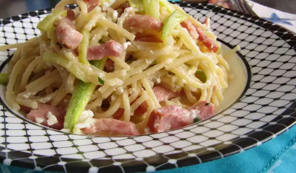 Spaghetti with Zucchini, Bacon and Feta Cheese