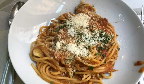 Spaghetti with Anchovies and Almonds