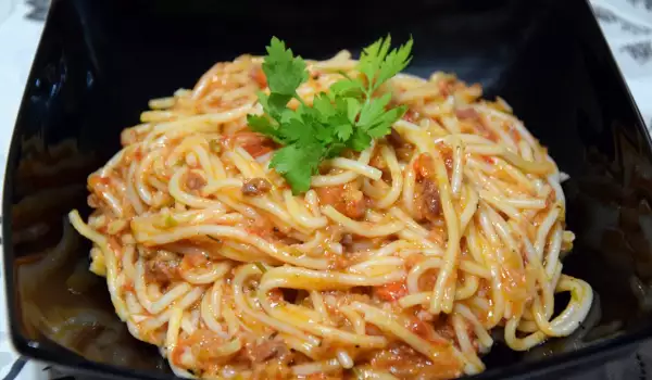 Lahmacun Spaghetti