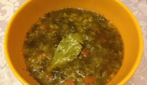 Spinach Soup with Rice and Carrots