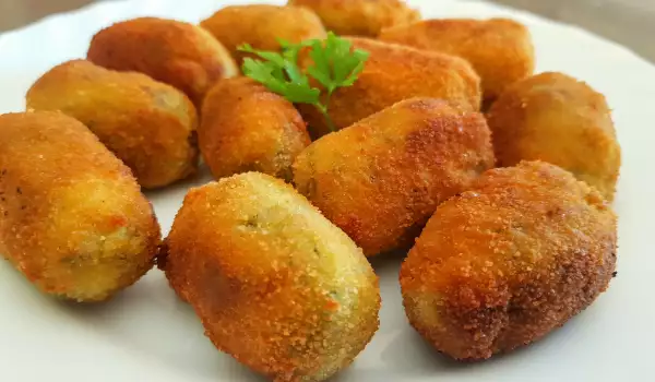 Spinach and Cottage Cheese Croquettes with Crispy Crust