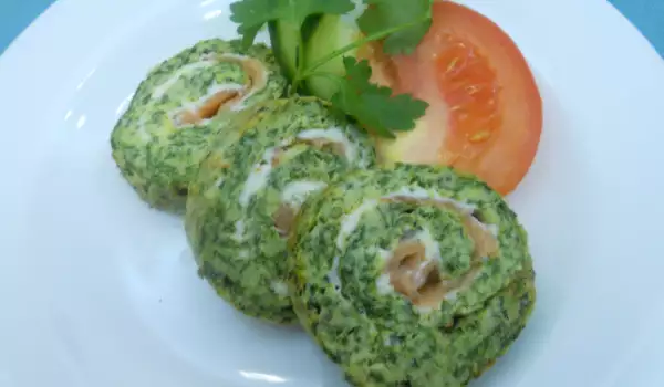Spinach Roll with Smoked Salmon and Cream Cheese