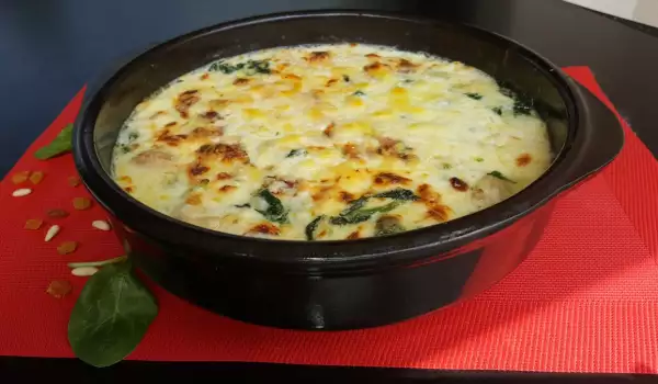 Spinach with Chicken and Bechamel Sauce