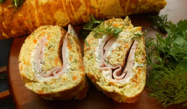 Roll with Zucchini, Ham and Cream Cheese