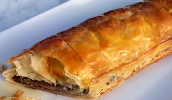 Strudel with Chocolate Spread