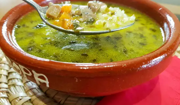 Nettle Soup with Rice and Mushrooms