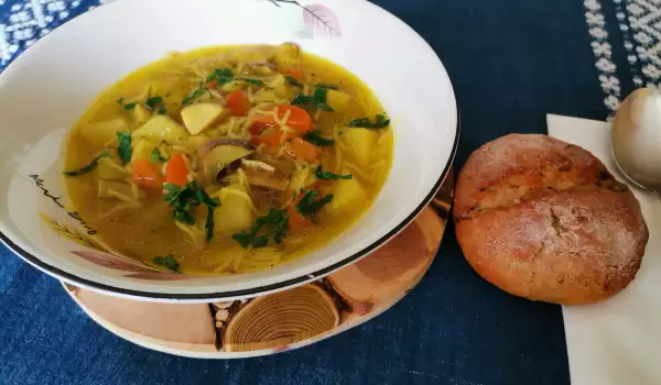 Vegan Vegetable Soup with Leeks and Mushrooms