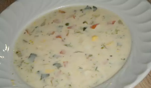 Rich Vegetable Soup with Processed Cheese