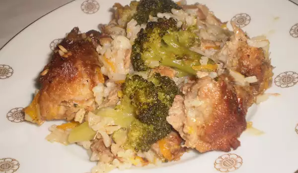 Oven-Baked Pork with Rice and Broccoli