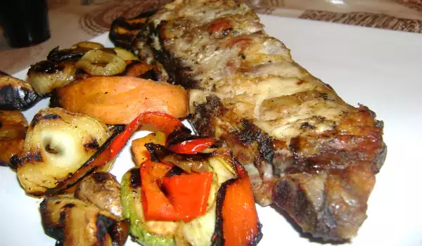 Grilled Pork Ribs with Vegetables