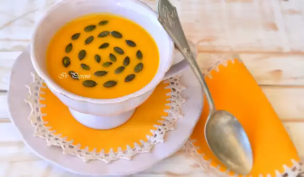 Pumpkin Cream Soup with Cream Cheese
