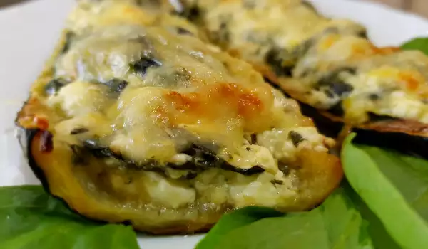 Stuffed Zucchini Boats with Spinach and Cheese