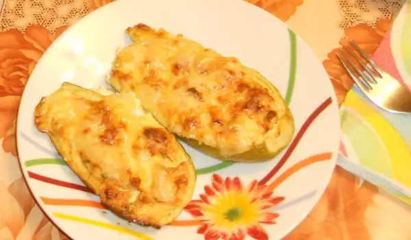 Stuffed Zucchini with Mince and Processed Cheese