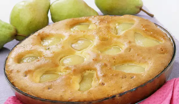 Fluffy Cake with Pears and Eggs