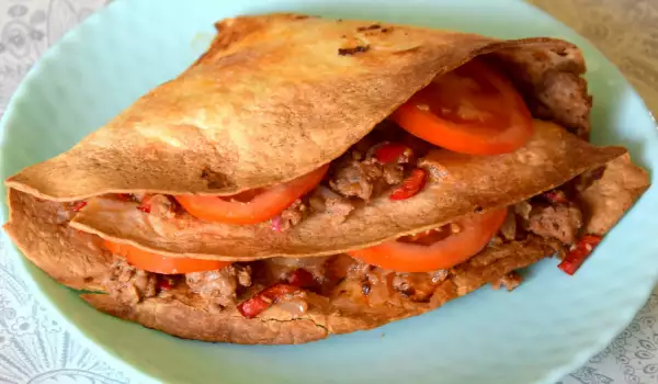Tortilla with Minced Meat and Vegetables