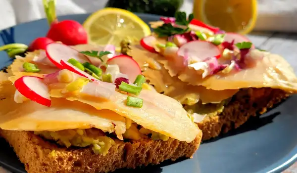 Avocado and Salmon Toast