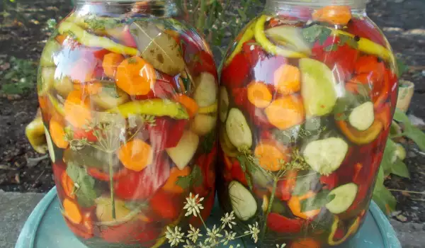 Quick Pickle in Three Liter Jars