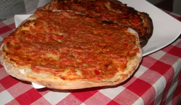 Tasty Turkish Pizza