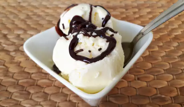 Egg-Free Vanilla Ice Cream