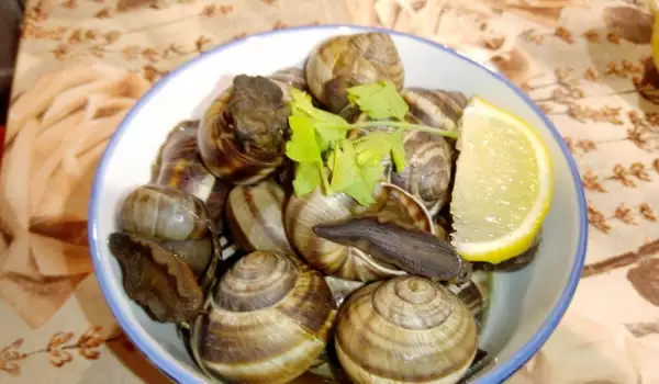 Aromatic Boiled Snails