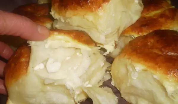 Twisted Homemade White Cheese Rolls