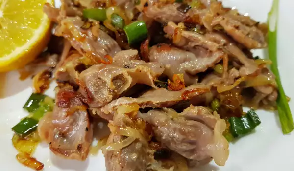 Fried Gizzard with Onions