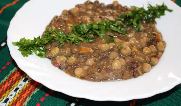 Lentils and Chickpeas Stew