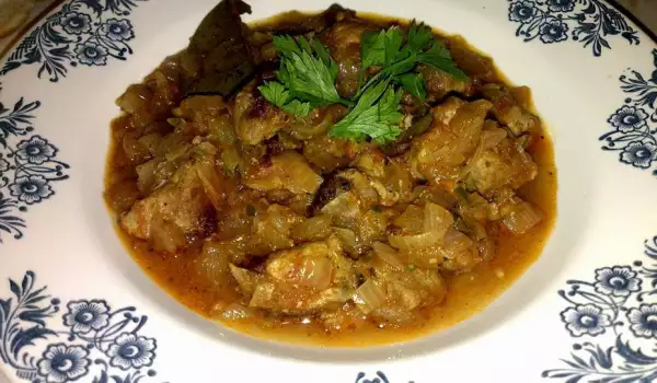Stew with Pork and Onions