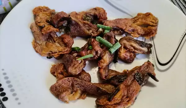 Stewed Parasol Mushrooms with Butter and Saffron