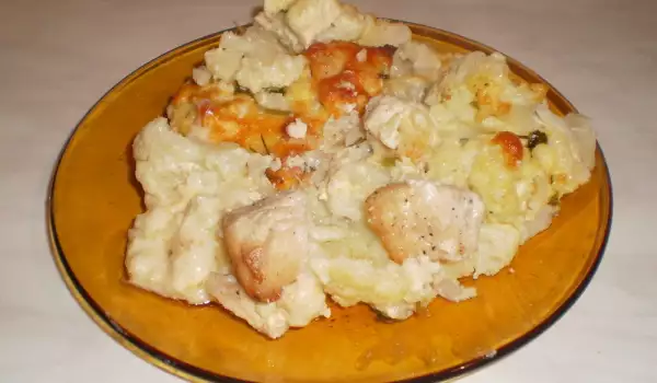 Chicken Casserole with Cauliflower and Sauce