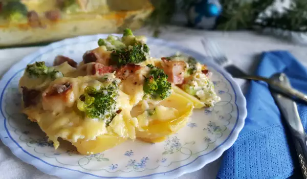 Broccoli, Potato and Bacon Casserole
