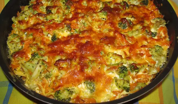 Casserole with Broccoli and Cheeses