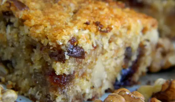 Gluten-Free Cake with Walnuts and Dates