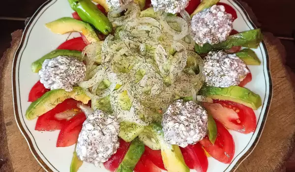 Vegetable Salad with Cottage Cheese