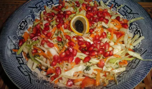 Cabbage Salad with Carrots, Apples and Pomegranate