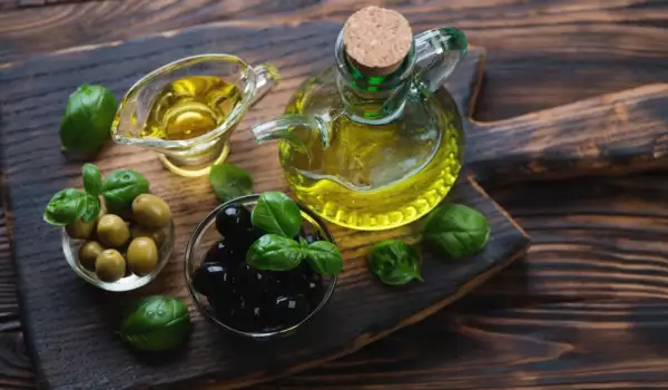 Types of Olive Oil and Their Use in Cooking